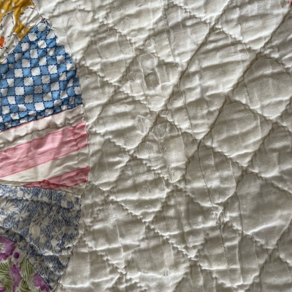 Vintage Dresden Plate Quilt 80x90 Scallop Edge Feedsack - Picture 3 of 13